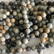 Load image into Gallery viewer, Mom Charm Beaded Bracelet